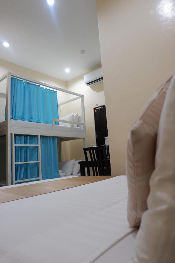 Rosetta Guest House Ormoc Bagian luar foto
