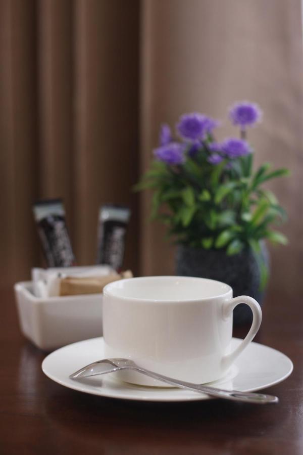 Rosetta Guest House Ormoc Bagian luar foto