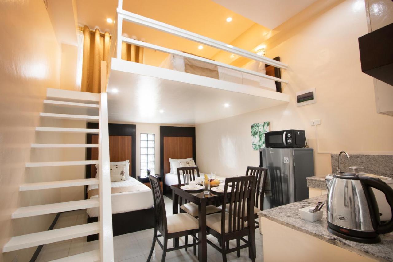 Rosetta Guest House Ormoc Bagian luar foto