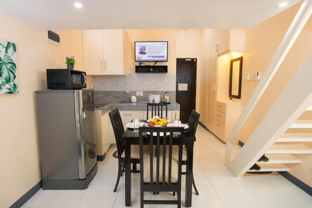 Rosetta Guest House Ormoc Bagian luar foto