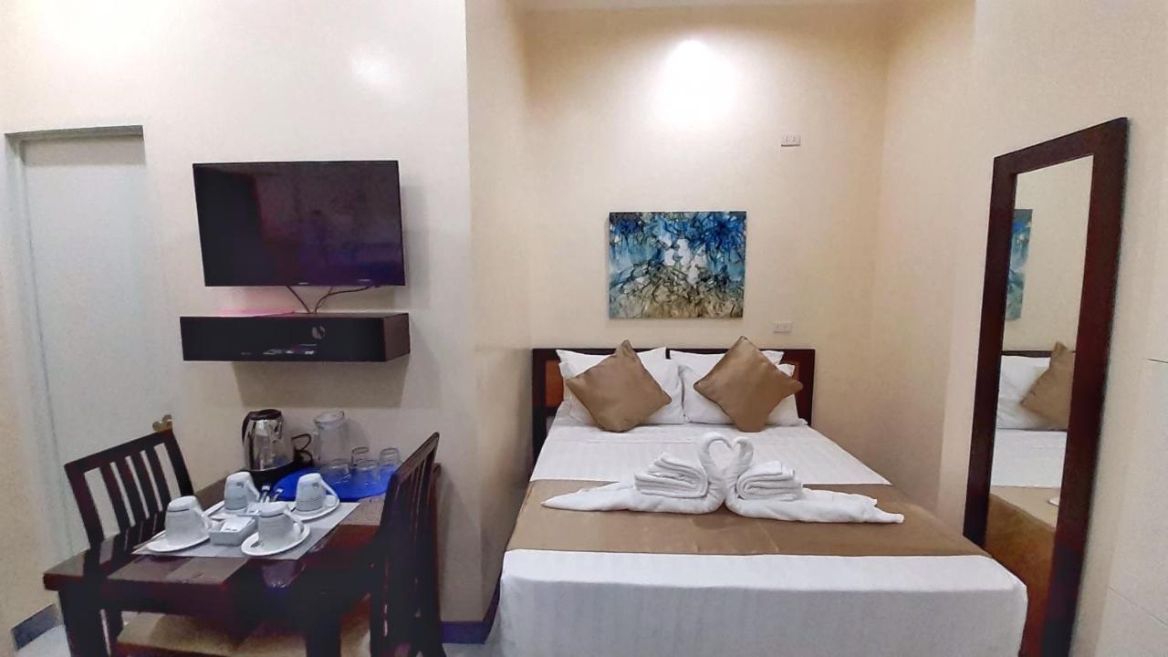 Rosetta Guest House Ormoc Bagian luar foto